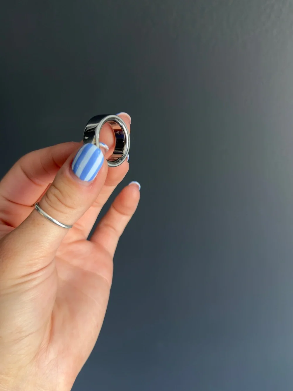 Oura Ring 4 Smart Ring — Silver